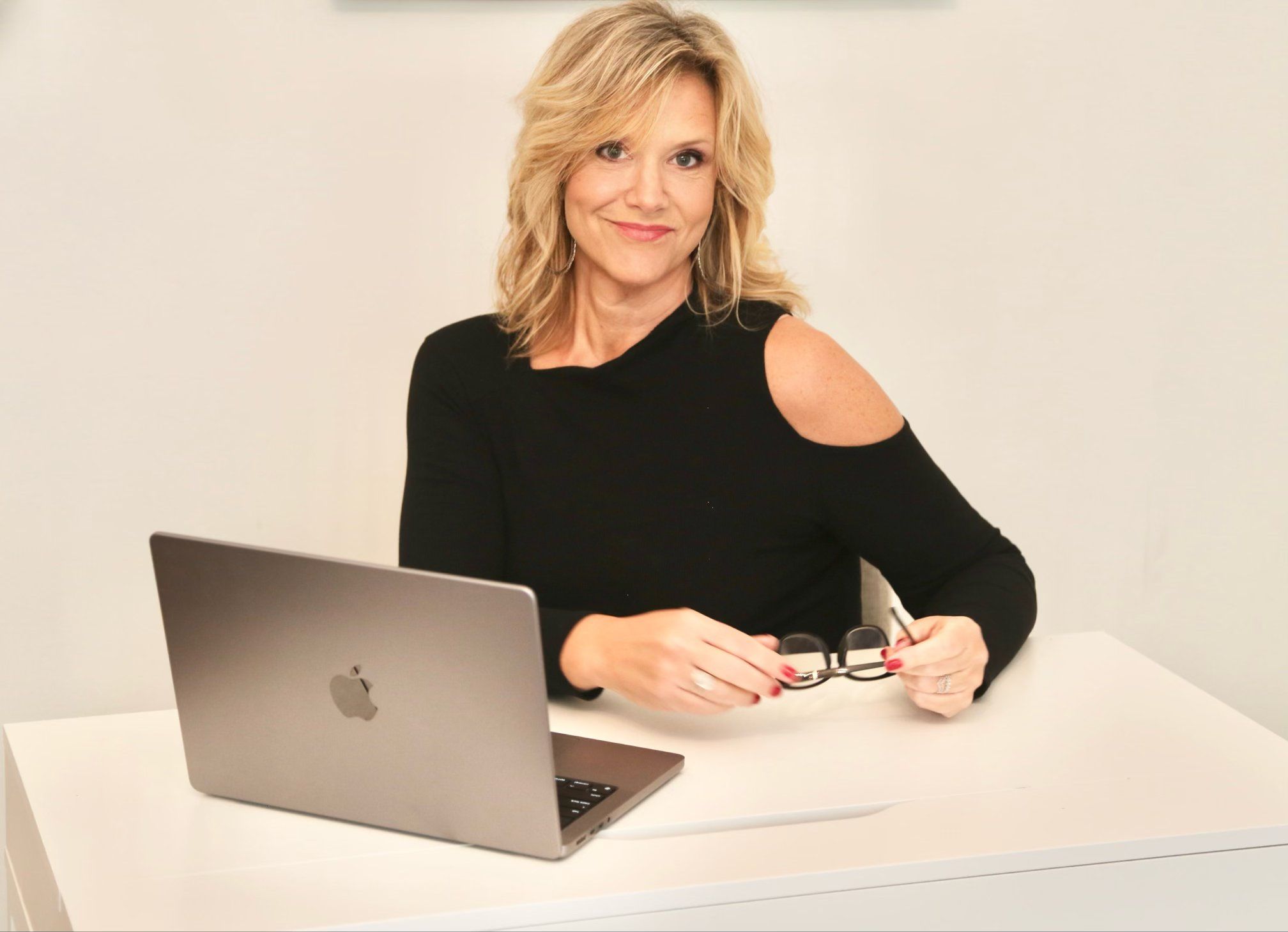 Dr. Tammy Nelson